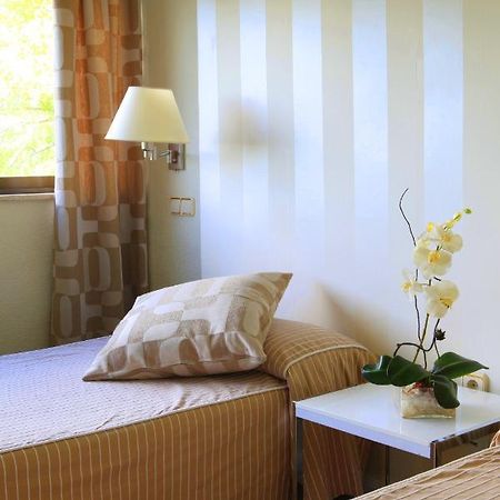 Hotel Escuela Madrid Eksteriør bilde