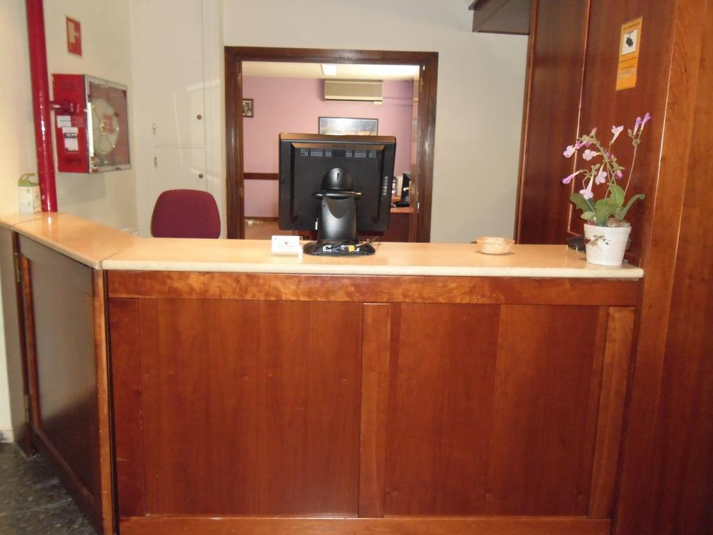 Hotel Escuela Madrid Eksteriør bilde