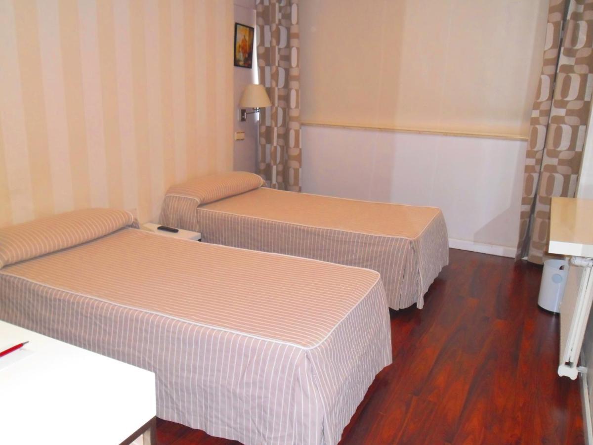 Hotel Escuela Madrid Eksteriør bilde